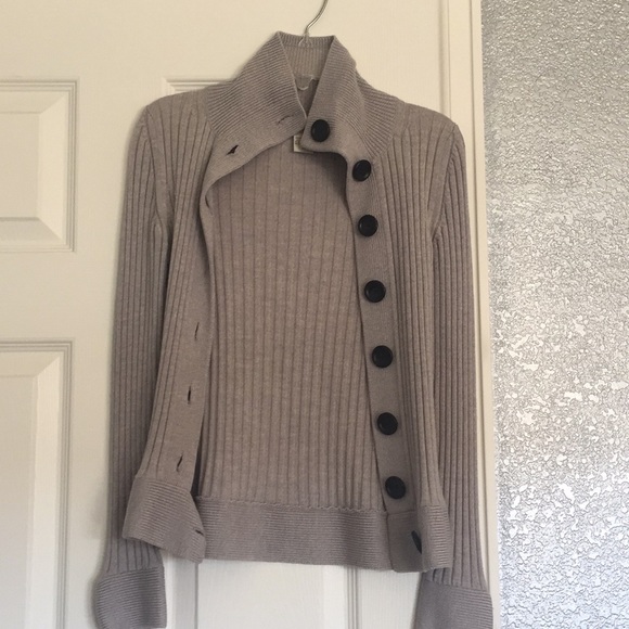 Gray Italian Merino Wool Banana Republic Sweater - Picture 4 of 6